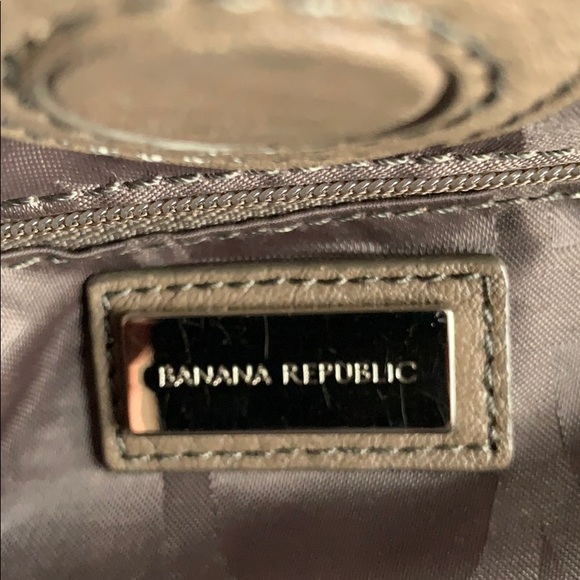 Banana Republic Oversized Leather Clutch - Picture 4 of 7